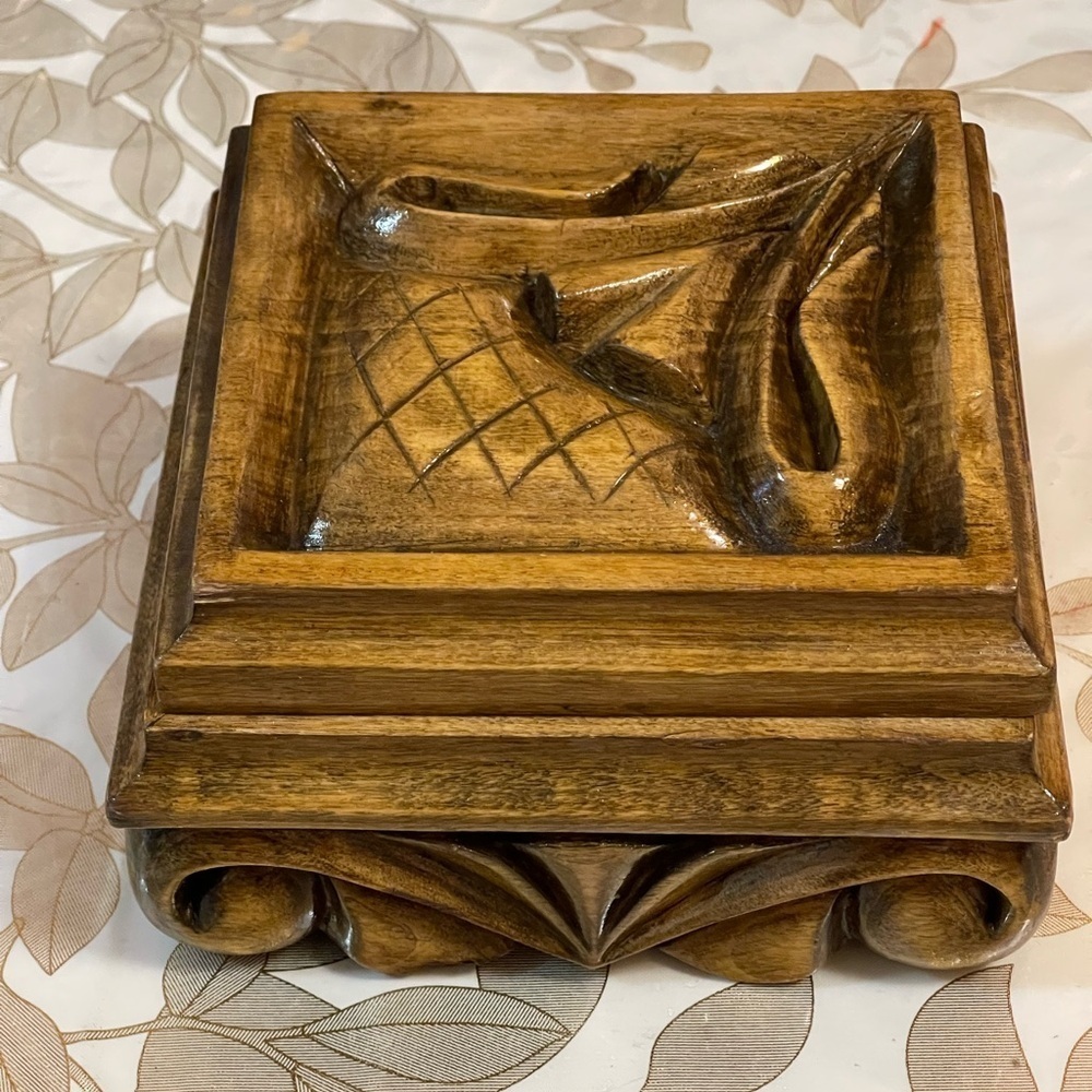 Vintage ANTIQUE ?Hand Carved Wooden Jewelry Box Trinket Box Made In USSR